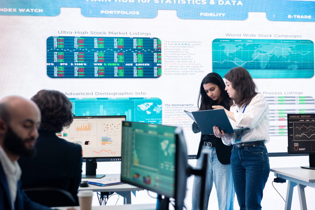 professional-forecast-affiliates-group-work-monitoring-room (2)